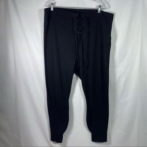 Simply Vera, Vera Wang Leggings. Size 2X. In good used condition!